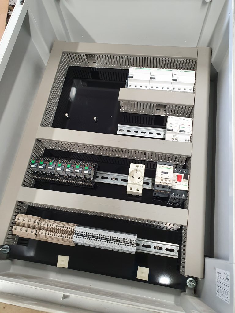 Projecte d'armari elèctric